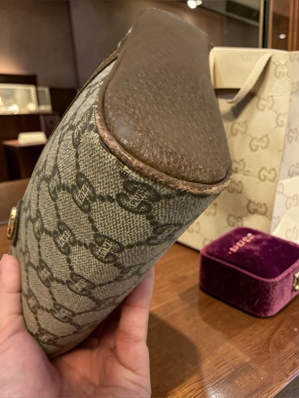 ✨ Vintage Gucci Plus Monogram Canvas Clutch / Cosmetic Pouch ✨ - Picture 8 of 11